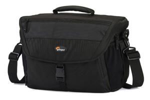 Väskor - Lowepro - Nova - Lowepro Nova 200 AW Svart