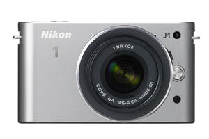 Digitalkameror - Systemkameror - Nikon - Nikon J - Nikon 1 J1 + Nikkor 10-30/3,5-5,6 silver