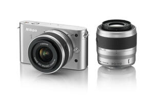 Digitalkameror - Systemkameror - Nikon - Nikon J - Nikon 1 J1 + Nikkor 10-30mm + 30-110mm silver