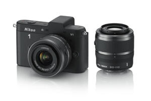 Digitalkameror - Systemkameror - Nikon - Nikon V - Nikon 1 V1 + Nikkor VR 10-30/3,5-5,6 + VR 30-110/3,8-5,6 svart